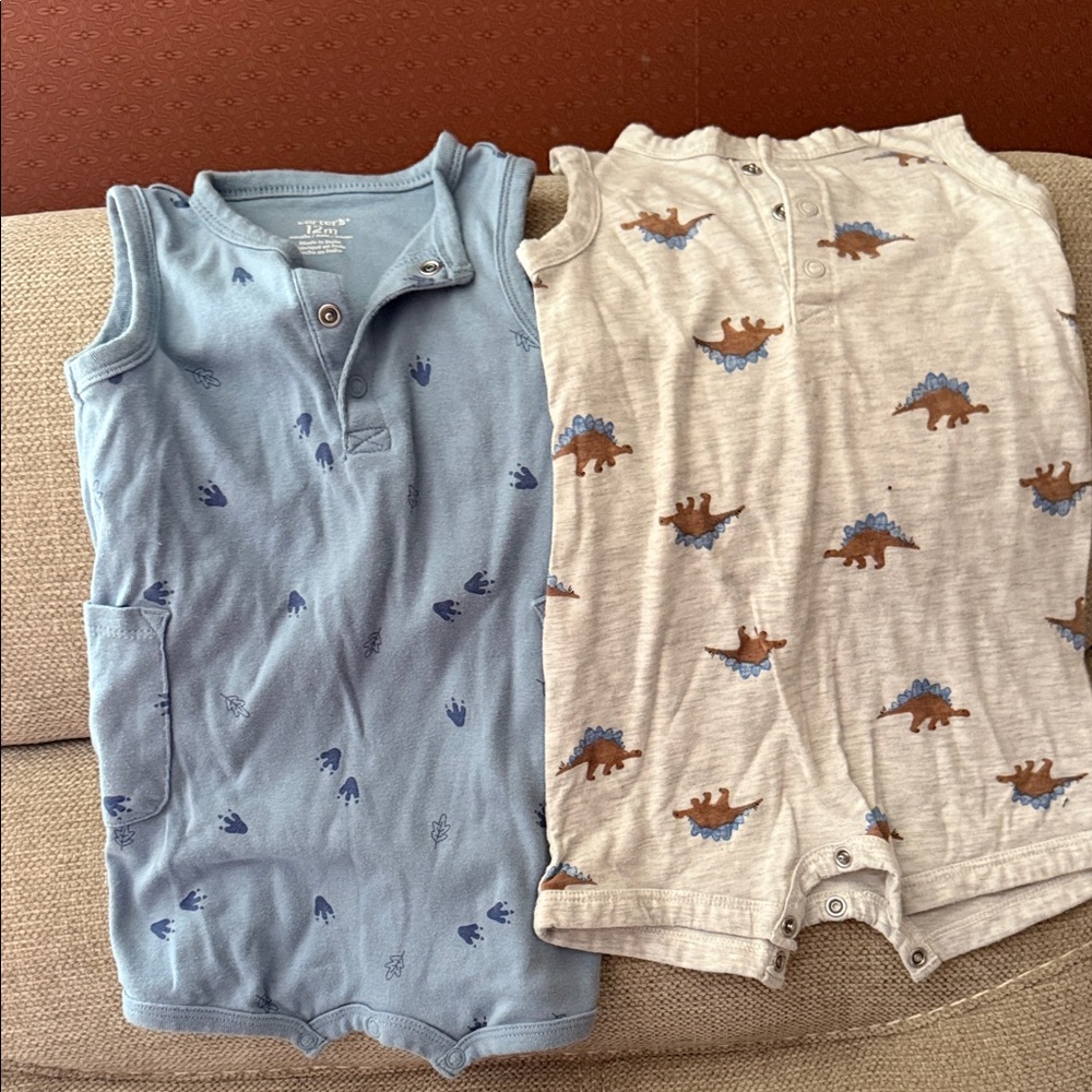 Carter's Blue and Beige Dinosaur Pajama Set